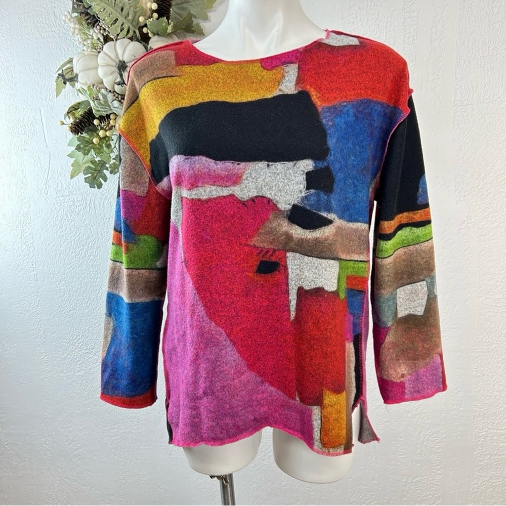 ABSTRACT SWEATER